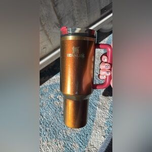 Stanley 40 oz tumbler Copper with Burgundy Handle- used